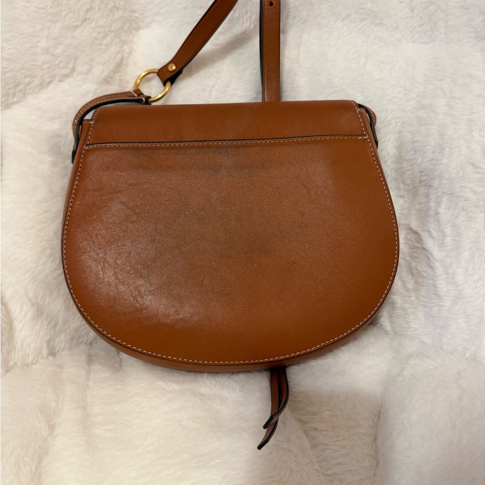 Tory Burch Saddle Crossbody Bag in Cognac Brown with Gold Logo - Picture 2 of 4